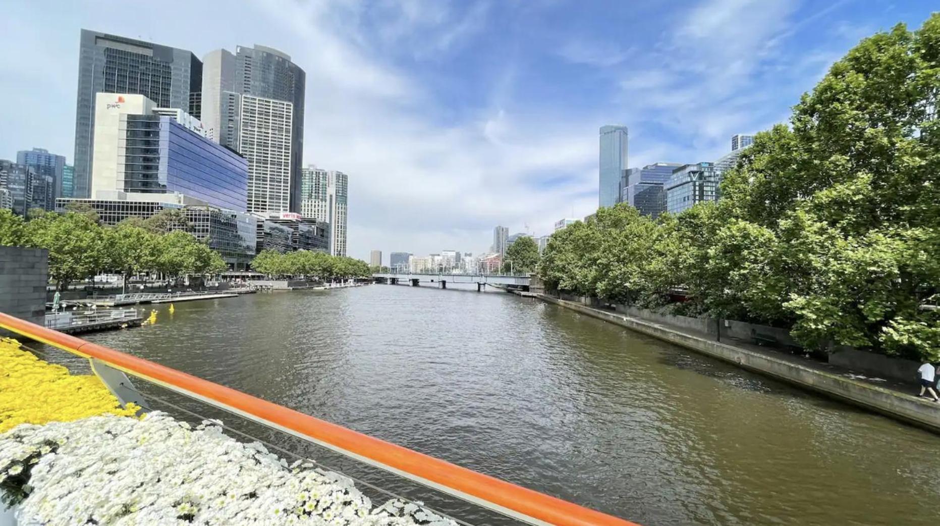 Readyset Apartments At Madison Melbourne Exterior photo