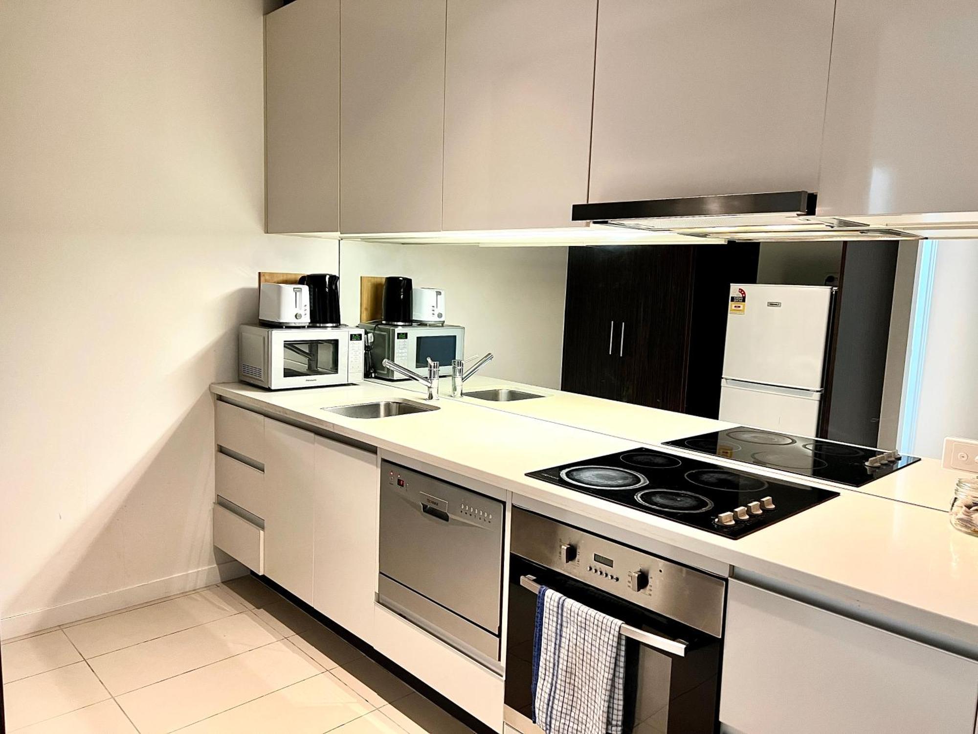 Readyset Apartments At Madison Melbourne Exterior photo