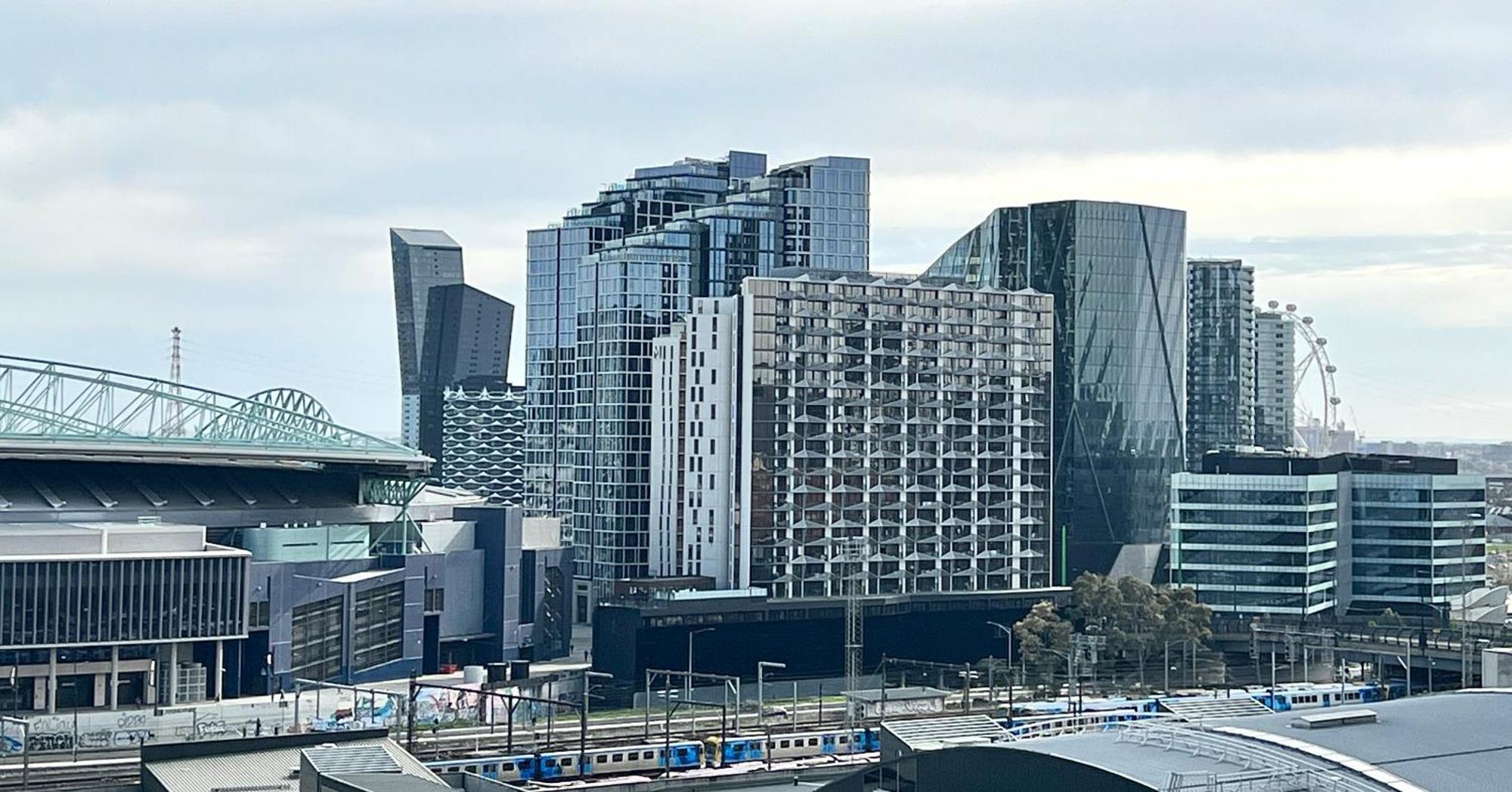Readyset Apartments At Madison Melbourne Exterior photo