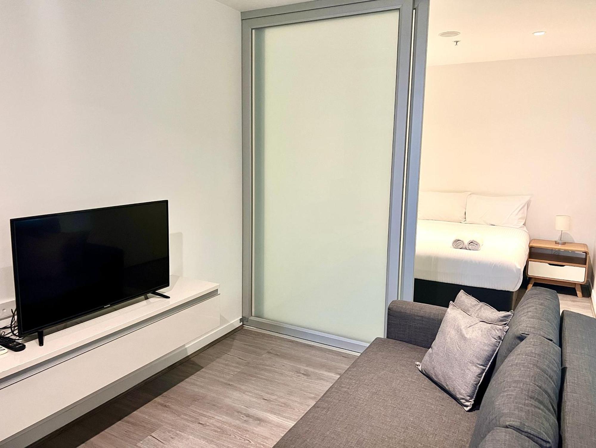 Readyset Apartments At Madison Melbourne Exterior photo